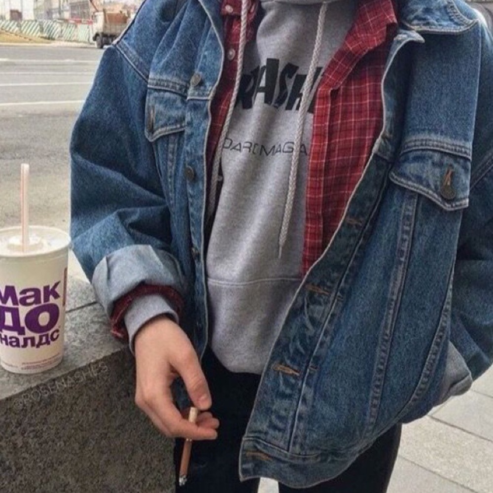 **SOLD** Hollister Flannel red and white/cream